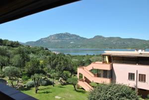 Apartamento de 3 dormitorios con vistas al mar (6 adultos)