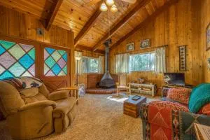 Bear's Den - Idyllwild