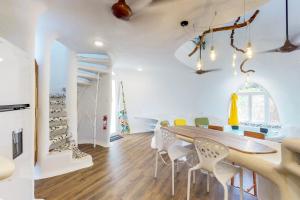 Seahorse @ Swan Villas