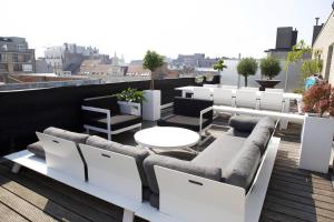 Modern appartement centrum Oostende met enorm dakterras (parking beschikbaar)