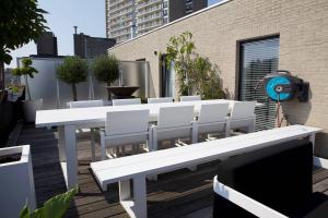 Modern appartement centrum Oostende met enorm dakterras (parking beschikbaar)