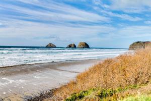 Annies Oceanside Beach Rest