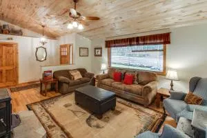 Downtown Camp Retreat - McCall