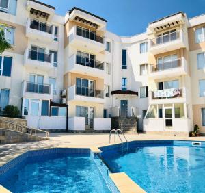 к-кс "Солита", студио под наем