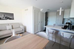 Appart'hotels Clos des Oliviers Grimaud - Meuble de Tourisme : Appartement 3 Chambres en Duplex avec Jardin 