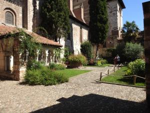 Appartement dans le cloître Saint Salvy à Albi. photo 6