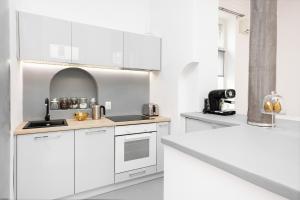 Apartments Warsaw City Center by Noclegi Renters