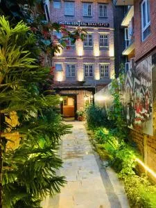 Hotel Central Bhaktapur - Changunarayan