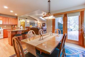 Conifer Lane 01 | Discover Sunriver