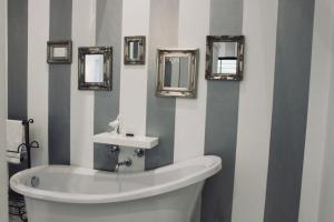 Brenaissance Wine & Stud Estate