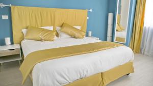 Double or Twin Room with Extra Bed room in Il nido dei gufi