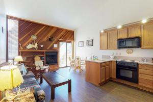 One Bedroom Apartment room in Regency Way Retreat