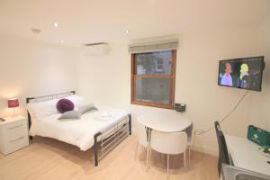 Studio room in Cambridge City Rooms by Paymán Club