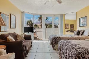 Studio room in The Top of the Gulf #112