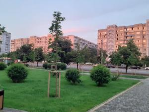 Двухкомнатная в центре Троещины