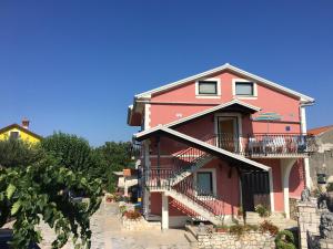 Apartment Pokrajac - 3hvězdičkové hotely ve městě Rovinjsko Selo