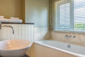 Lorne House Bed & Breakfast