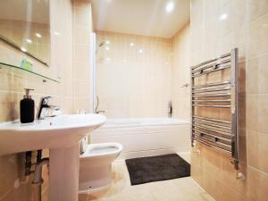 Lovely Holiday Home in Birmingham City Center 3 Bedrooms House By HF Group