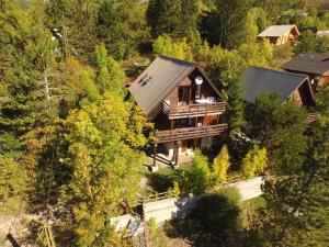 Grand Chalet 15 personnes. Vue exceptionnelle . Plein sud - 4hvězdičkové hotely ve městě Allos