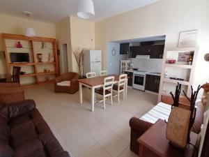Ktima Nafsika - Ground-floor luxury apartment in idyllic estate!