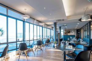 Hotels Les Flots - Hotel et Restaurant face a l'ocean - Chatelaillon-Plage : photos des chambres