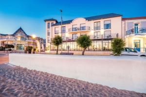 Hotels Les Flots - Hotel et Restaurant face a l'ocean - Chatelaillon-Plage : photos des chambres