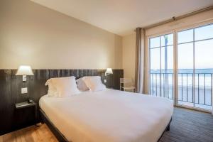 Hotels Les Flots - Hotel et Restaurant face a l'ocean - Chatelaillon-Plage : photos des chambres