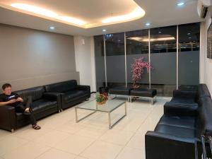 Green Bay Pluit Apartment - Seaview Studio Fast Wifi