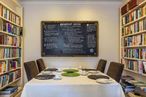 Lorne House Bed & Breakfast
