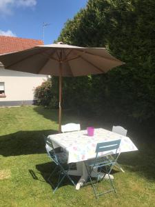 Maisons de vacances MAISON A LA CAMPAGNE PROCHE BAIE DE SOMME : photos des chambres