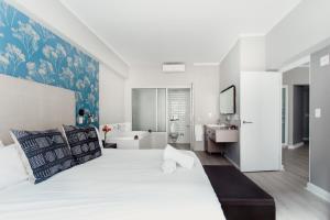 The Bijoux 5-2 No Load Shedding