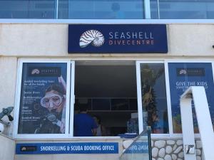 Mellieha Bay Waters Edge No. 160