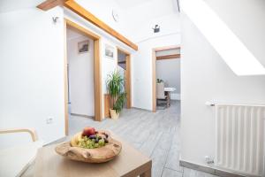 Apartment & Room Pristov