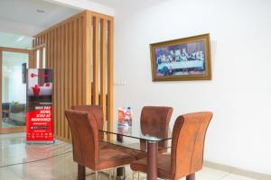 RedDoorz Plus near Siloam Karawaci
