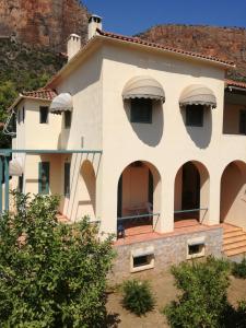 Isolde's Home 3 Arkadia Greece