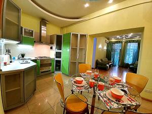 Two-bedroom apartment - 10Б Pushkinska str. room in Inn Home Apartments - Kreshchatyk area