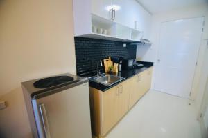 Alexandrea Suite Taal View by Wind SMDC Tagaytay