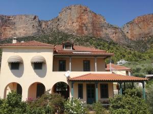 Isolde's home 1 Arkadia Greece
