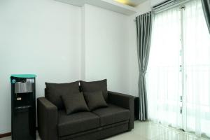 Nice 1BR Apartment at Thamrin Residence By Travelio