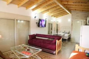 שקיעת הדובדבן - Sha'al