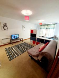 Southend Ground Floor Apartment with Parking