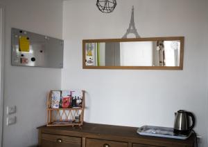 Appartements Paris charmant appartement famillial vue Tour Eiffel : photos des chambres