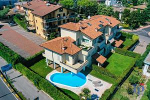 Beas House, Restyling 2026 Sirmione with Private Garden and shared Pool DesenzanoLoft Official Partner Homes & Villas by Marriott Bonvoy