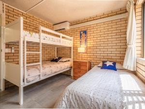 Golden Shores U7 21 Landsborough Parade