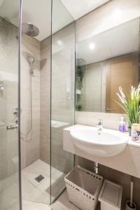 Luxury Suite 1BR Taman Anggrek Residences