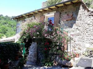 Maisons de vacances Gite du Chateau de Retourtour : photos des chambres