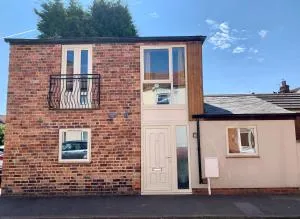 Detached one bedroom house near to castle and cathedral - Burton