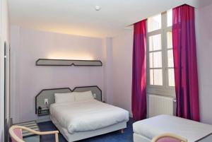 Hotels Hotel du Vigan : photos des chambres