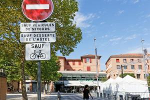 Hotels Hotel du Vigan : photos des chambres