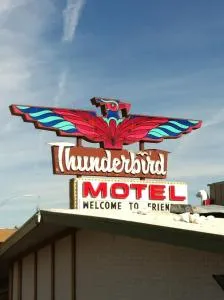 Thunderbird Motel - Carlin